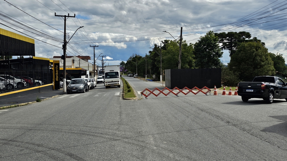 Avenida General Plinio Tourinho estara parcialmente interditada nesta quarta e quinta-feira (3)