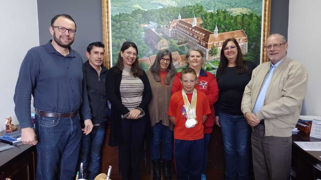 Aluno de Rio Negro viaja para disputar a etapa nacional das Paralimpíadas Escolares